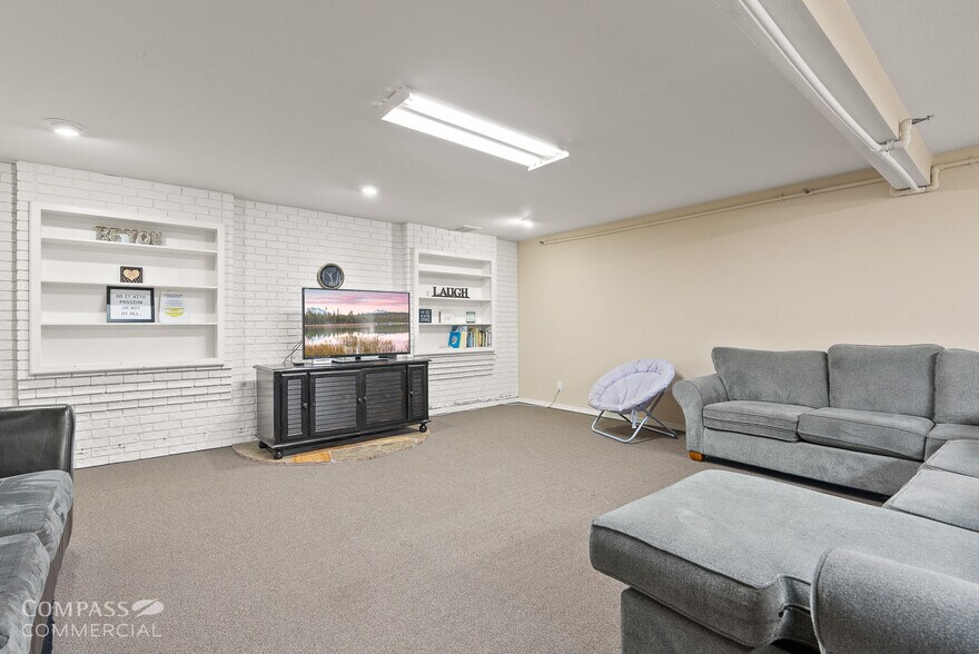 More Photos Of , Bend Unknown For Sale