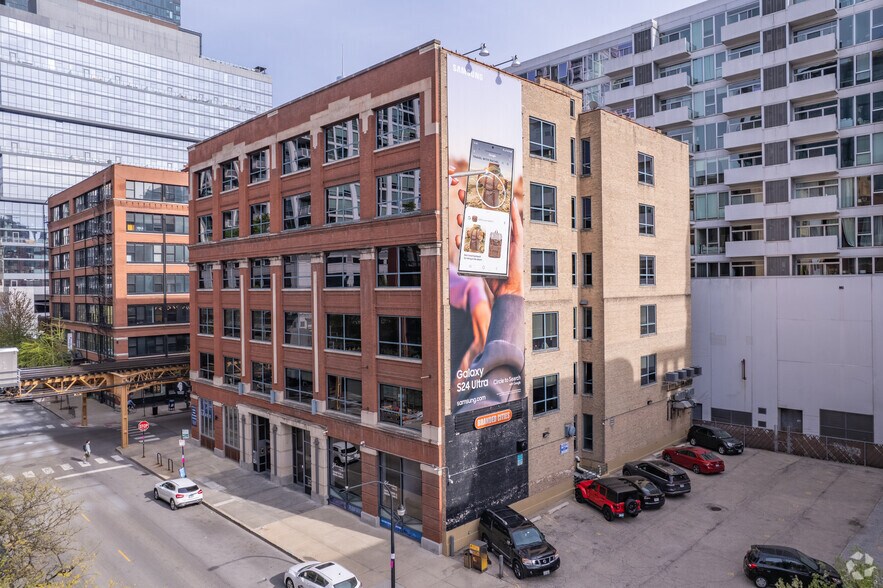 Primary Photo Of 303 W Erie St, Chicago Office For Lease