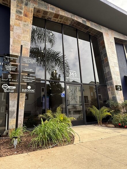 More Photos Of 365 W 2nd Ave, Escondido Loft Creative Space For Lease