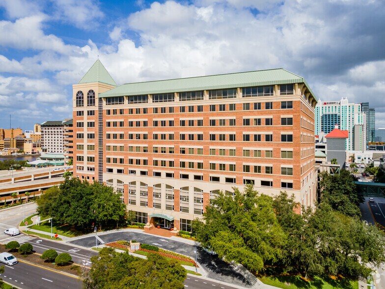 Primary Photo Of 302 Knights Run Ave, Tampa Medical For Lease