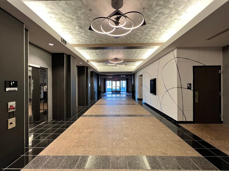 More Photos Of 8800 Lyra Dr, Columbus Office For Sale