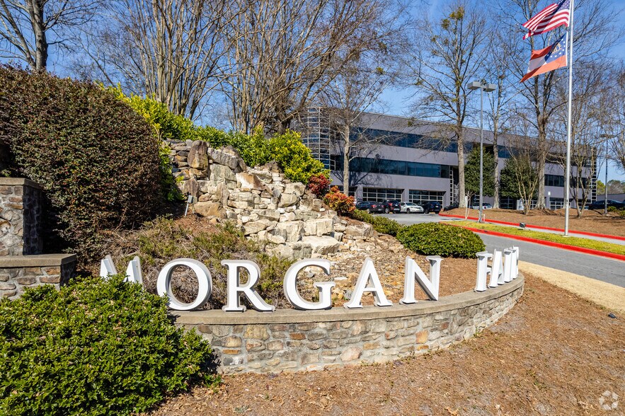 More Photos Of 7840 Roswell Rd, Sandy Springs Unknown For Lease