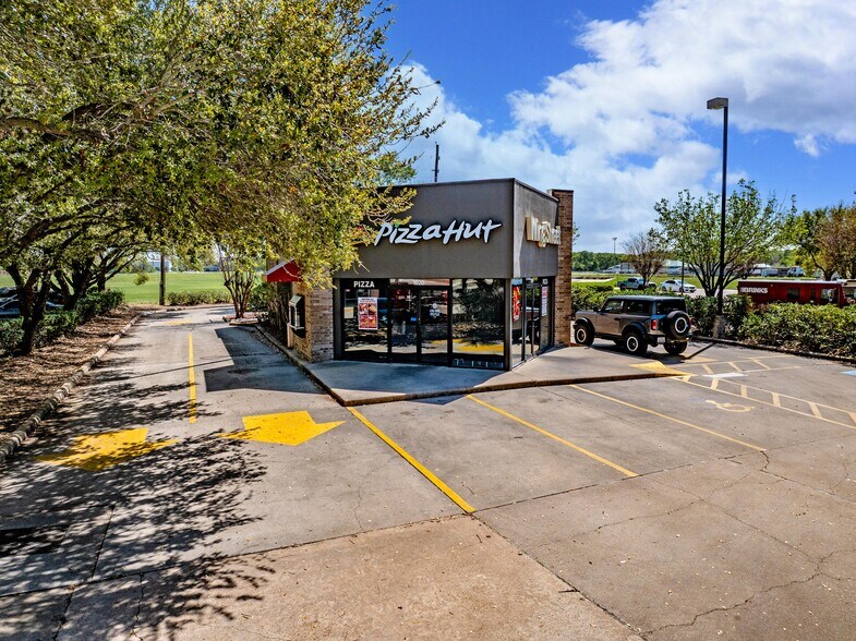 More Photos Of 1020 Eldridge Rd, Sugar Land Restaurant For Sale