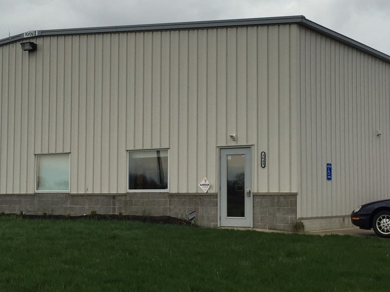 More Photos Of 3643 Dill Rd, Centerburg Warehouse For Lease