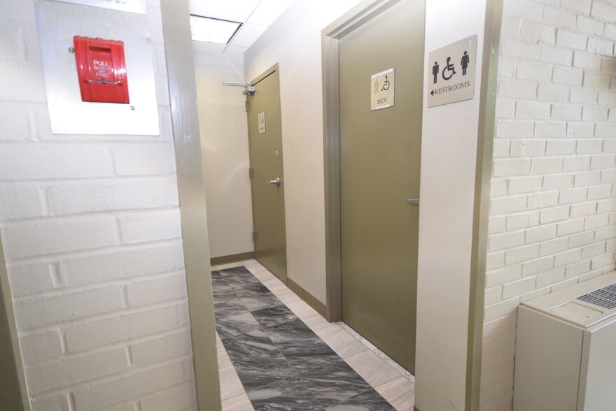 More Photos Of 200 Little Falls St, Falls Church Office For Lease