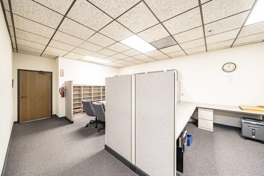 More Photos Of 231 W Blueridge Ave, Orange Manufacturing For Sale