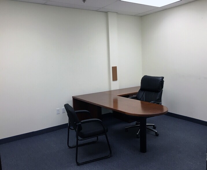 More Photos Of 35-51 Kulick Rd, Fairfield Warehouse For Lease