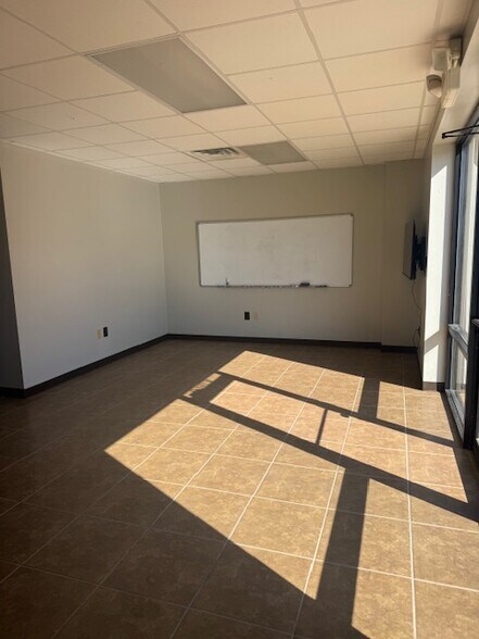 More Photos Of 3411 Al-53 Hwy N, Huntsville Warehouse For Lease