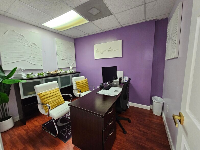 More Photos Of 12550 Biscayne Blvd, North Miami Medical For Sale