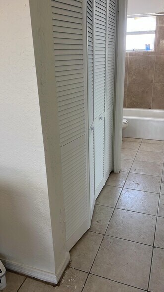 More Photos Of 1634 W 26th Ct, Riviera Beach Apartments For Sale