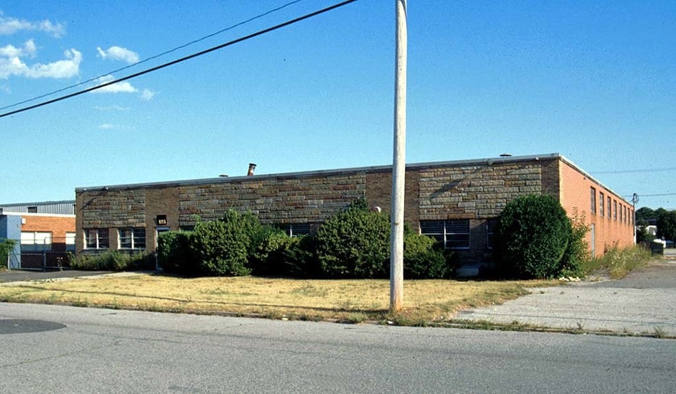 Primary Photo Of 195 Marine St, Farmingdale Warehouse For Lease