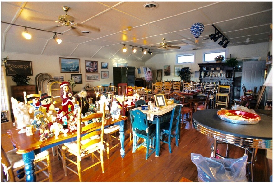 More Photos Of 1274 State Route 31, Lebanon Storefront Retail Residential For Sale