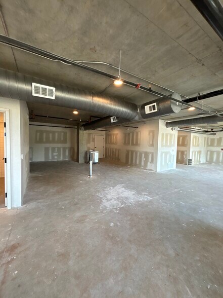 More Photos Of 337 SE 3rd St, Bentonville Apartments For Lease
