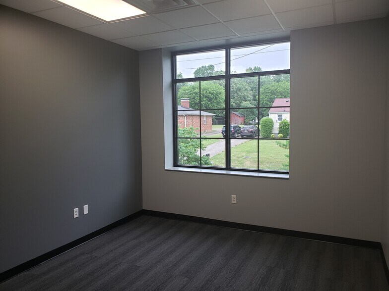 More Photos Of 2540 Park Dr, Nashville Office Residential For Lease