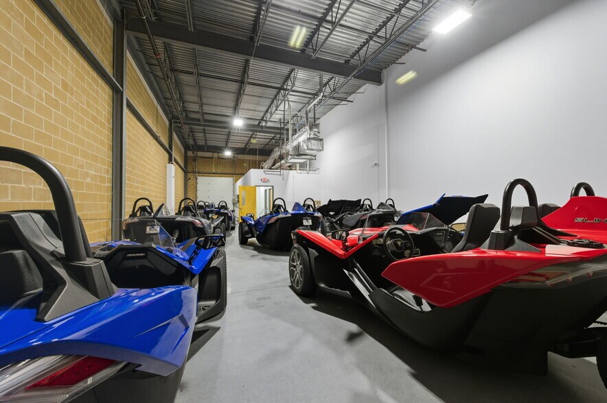 More Photos Of 410 Diamond State Blvd, Middletown Light Distribution For Lease