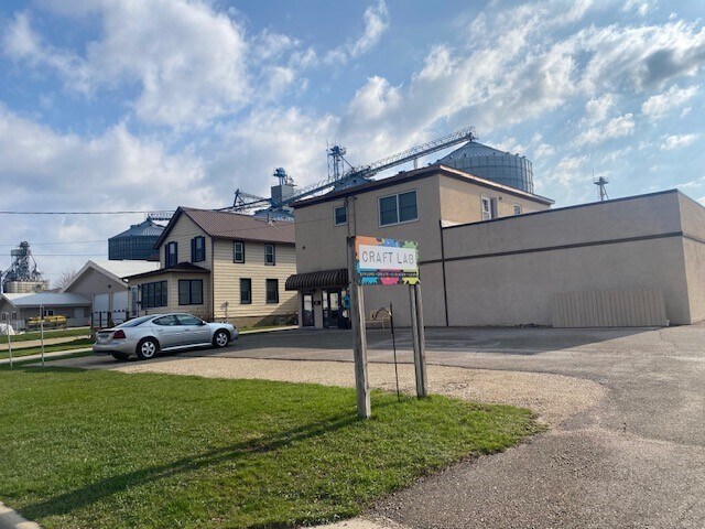 More Photos Of 424 1st Ave SE, Stewartville Office For Sale