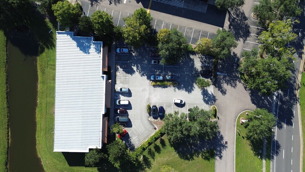 More Photos Of 111 E Lake Mary Blvd, Sanford Storefront For Lease