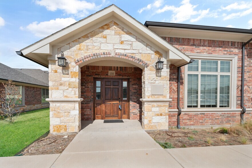Primary Photo Of 8951 Collin McKinney Pky, McKinney Unknown For Lease