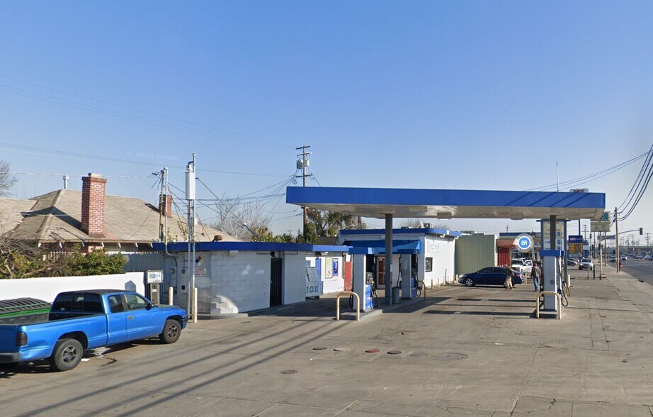 More Photos Of 701 E Dr Martin Luther King Jr Blvd, Stockton Service Station For Sale