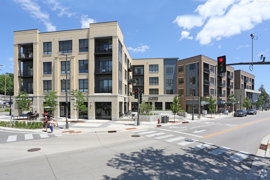 More Photos Of 7400 W State St, Wauwatosa Apartments For Lease