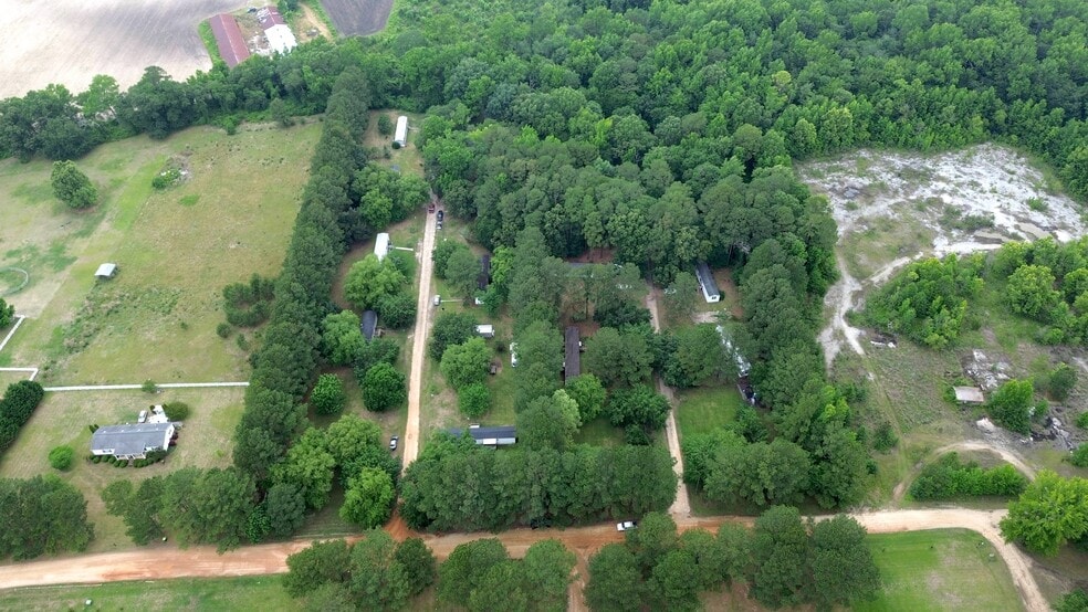 More Photos Of 106 Valencia Ave, Goldsboro Manufactured Housing Mobile Home Park For Sale