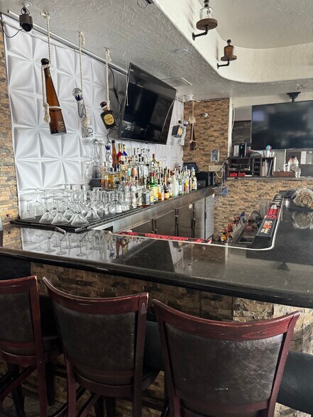 More Photos Of 1266 S E St, San Bernardino Service Station For Sale