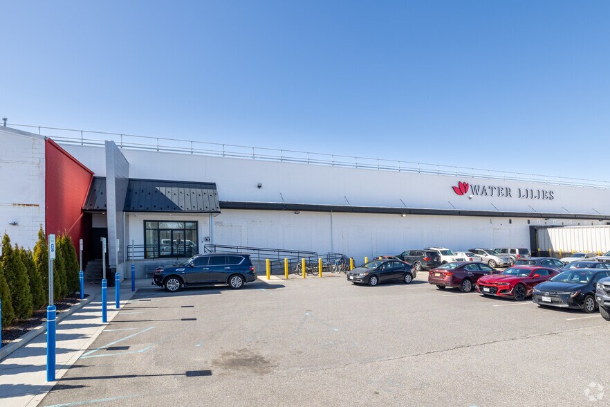 More Photos Of 1724 Fifth Ave, Bay Shore Warehouse For Lease