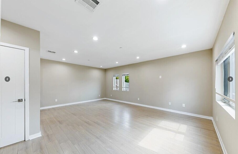 More Photos Of 961 N St Andrews Pl, Los Angeles Apartments For Sale