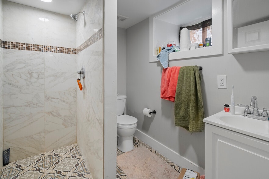 More Photos Of 2519 Liberty Heights Ave, Baltimore Apartments For Sale