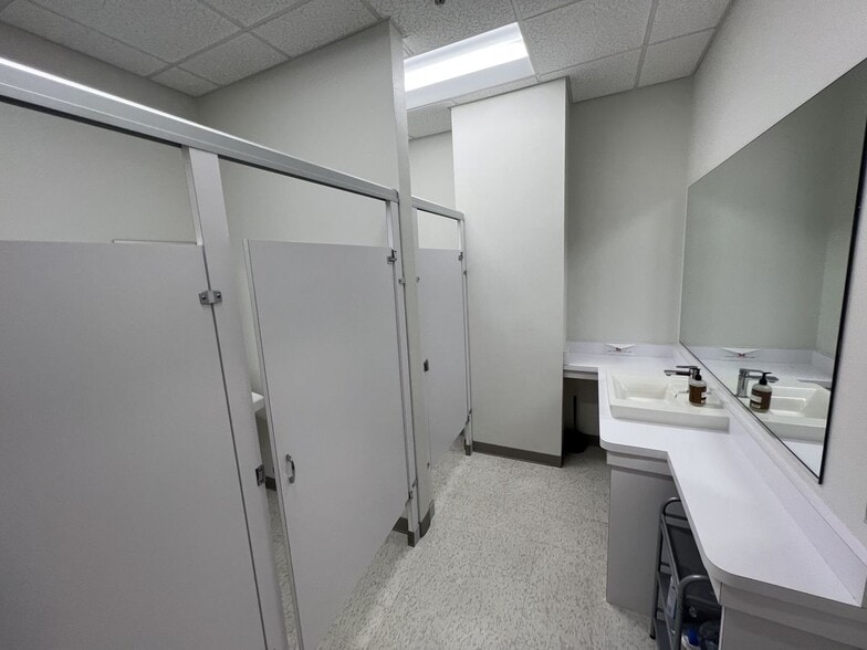 More Photos Of 1255 N Gulfstream Ave, Sarasota Apartments For Sale