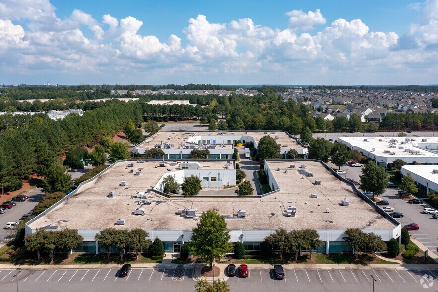 More Photos Of 633 Davis Dr, Morrisville Research And Development For Lease