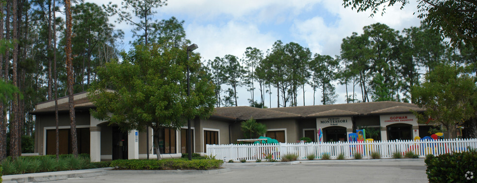 Primary Photo Of 2535 Northbrooke Plaza Dr, Naples Medical For Sale