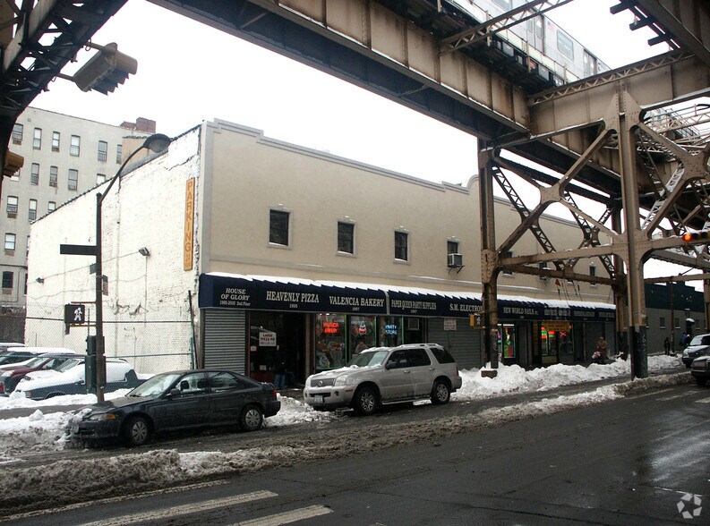 More Photos Of 1995-2003 Jerome Ave, Bronx Storefront Retail Office For Lease