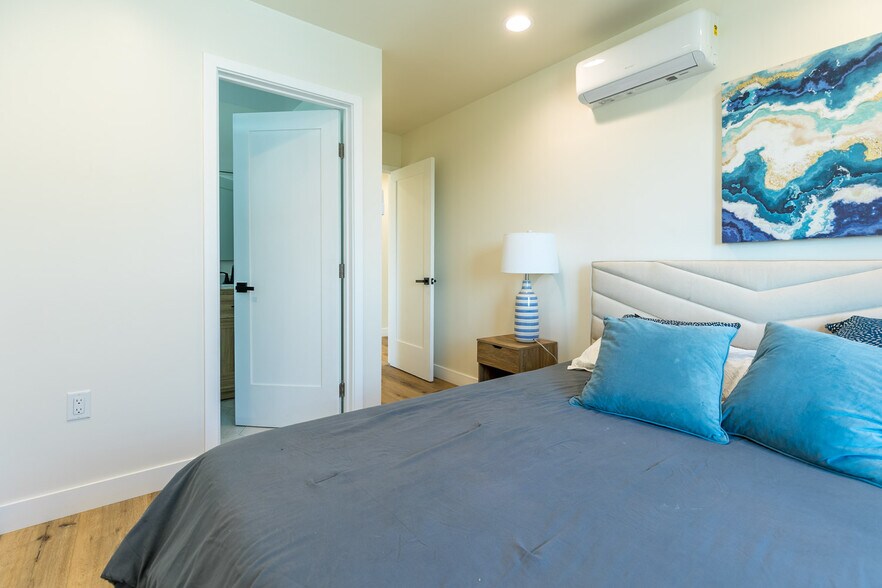 More Photos Of 837 S 47th St, San Diego Apartments For Sale