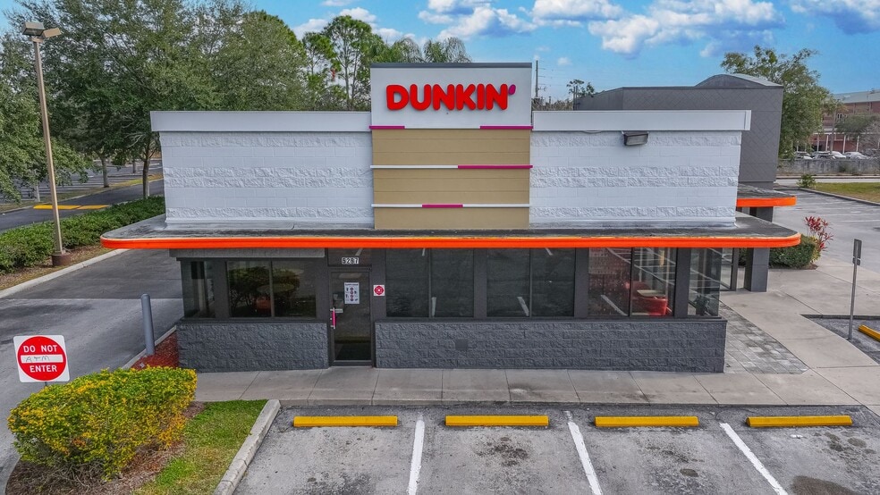Primary Photo Of 5297 S Semoran Blvd, Orlando Fast Food For Sale
