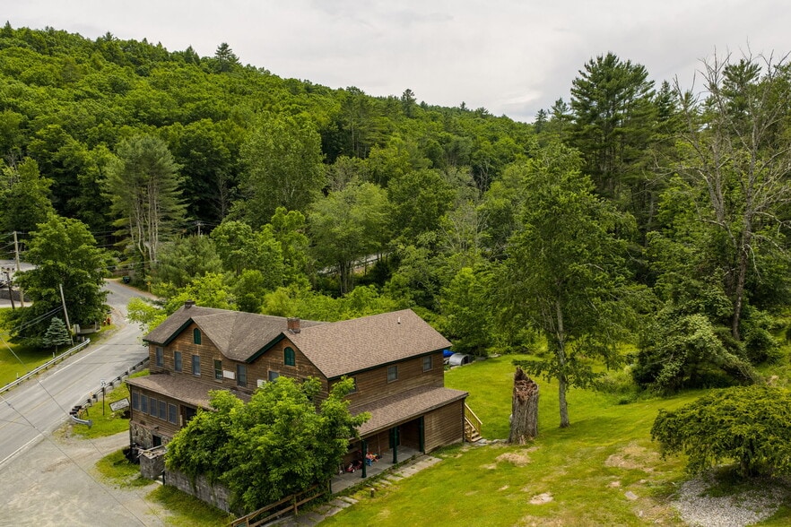 More Photos Of 696 PA-590, Lackawaxen Multifamily For Sale