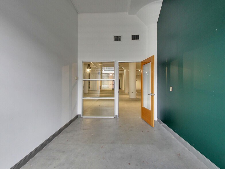 More Photos Of 1890 Bryant St, San Francisco Warehouse For Lease