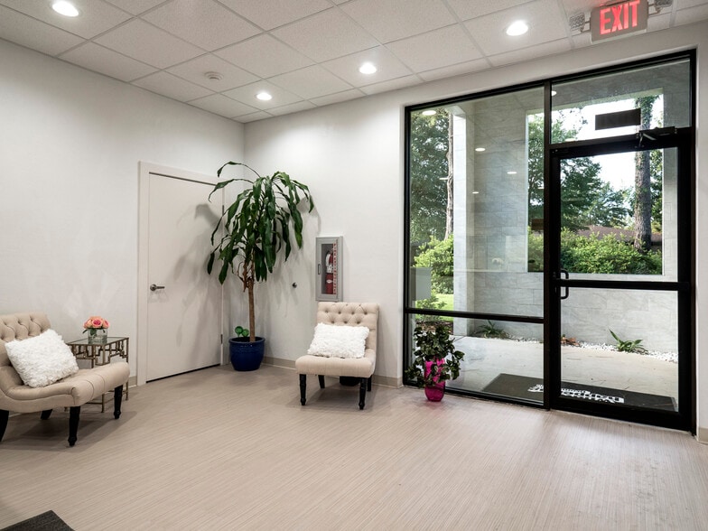 More Photos Of 7020 Nw 11th Pl, Gainesville Office For Sale