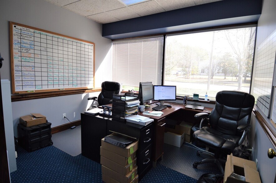 More Photos Of 3250 Green Park Cir, Charlotte Warehouse For Lease