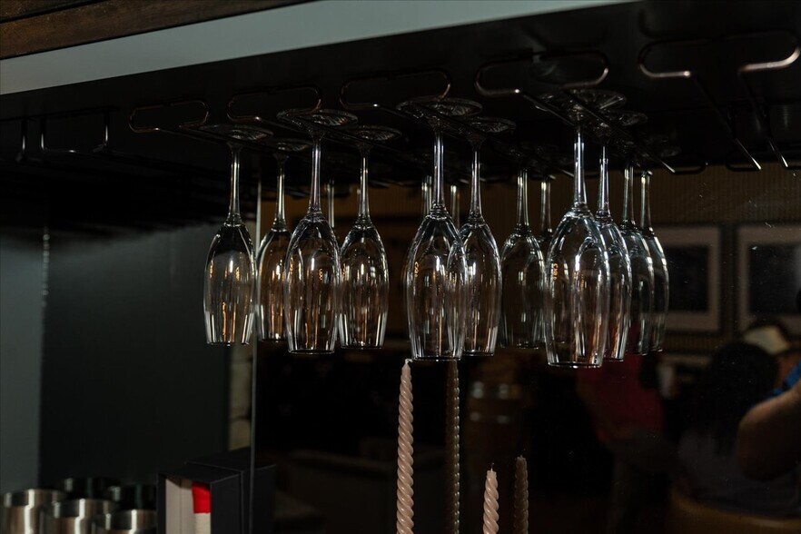 More Photos Of 114 S Broad St, Monroe General Retail For Sale