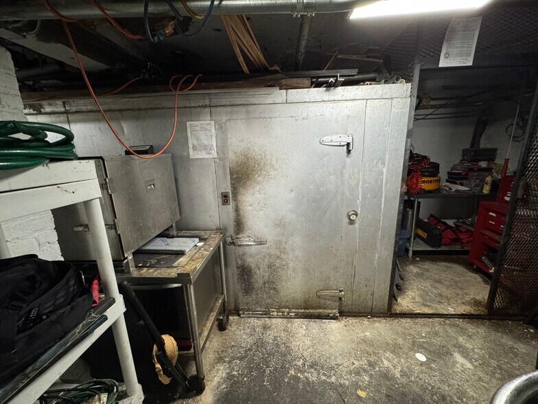 More Photos Of 1045 Union St, Brooklyn Apartments For Lease