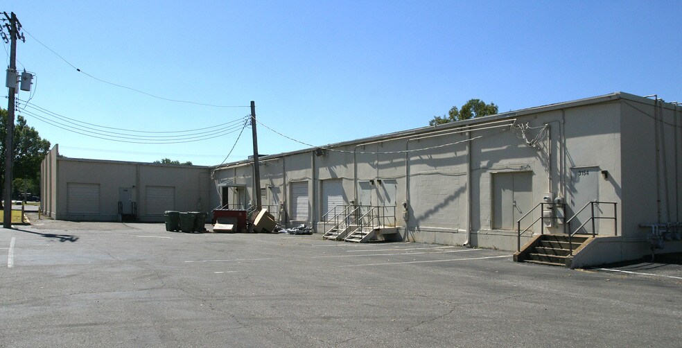 More Photos Of 1100-1108 E Brooks Rd, Memphis Freestanding For Lease