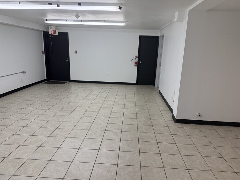 More Photos Of 428 Ossington Av, Toronto Storefront Retail Residential For Lease