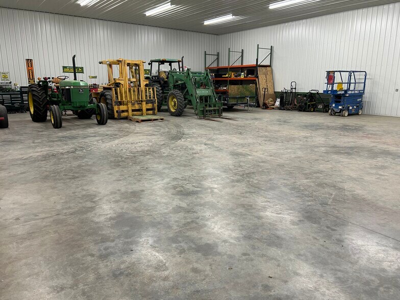 More Photos Of 7754 S State Route 73, Wilmington Flex For Lease