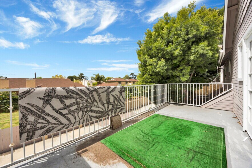 More Photos Of 1835 S Alta Vista Ave, Monrovia Multifamily For Sale