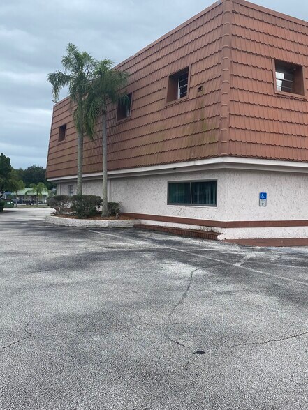 More Photos Of 255 Fortenberry Rd, Merritt Island Medical For Sale