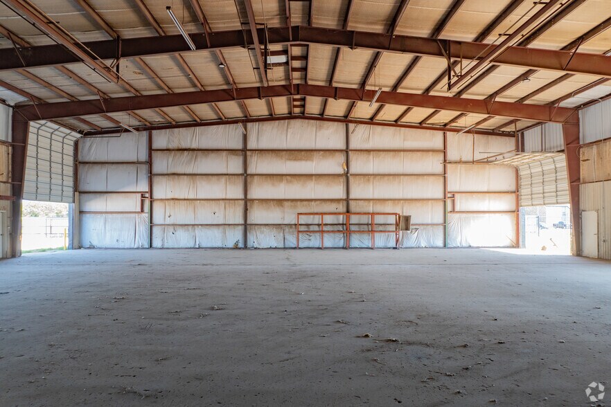 More Photos Of 705 Industrial Loop, Breckenridge Manufacturing For Lease