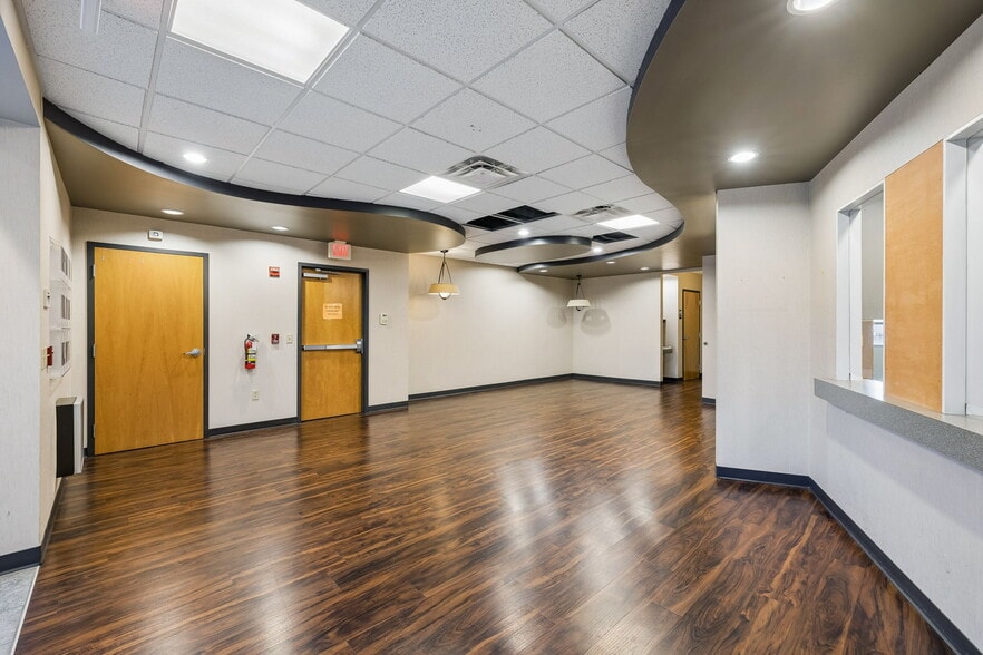 More Photos Of 1718 Charlotte Ave, Nashville Medical For Lease