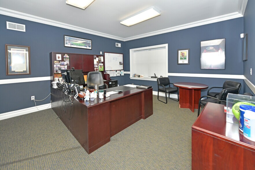 More Photos Of 59 Lincoln Ave, Fair Lawn Office Residential For Sale