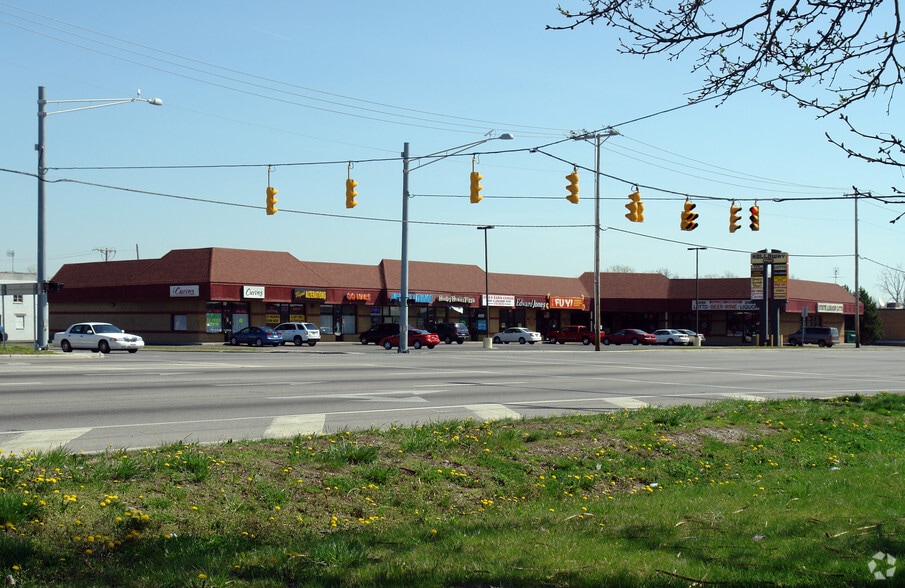 More Photos Of 7130 Airport Hwy, Holland Storefront For Lease